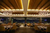 The Pristine Hotel Kanpur