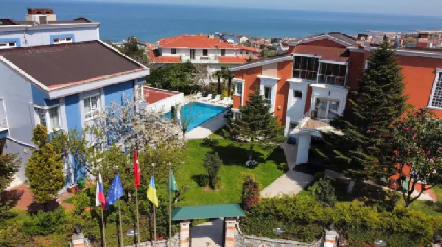 Treekos Suite Hotel