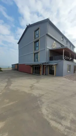 Beni Luxury Resort Kotyora Отели в г. Унье