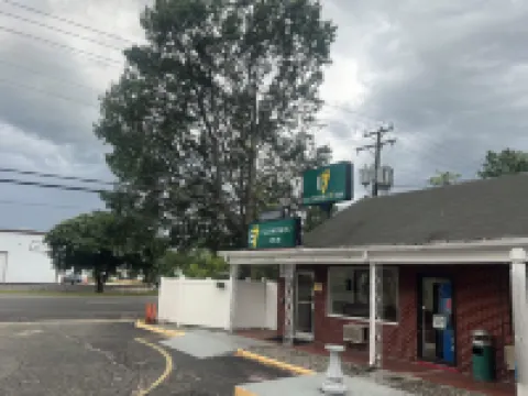 Economy 7 Inn Hampton Hotels in Hampton