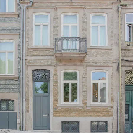 Liiiving in Porto - Haven Pool Apartment