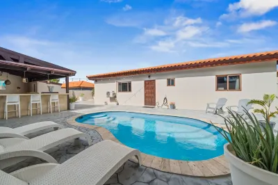 Felicidad 30 Hotels near Beth Israel Conservative Synagogue