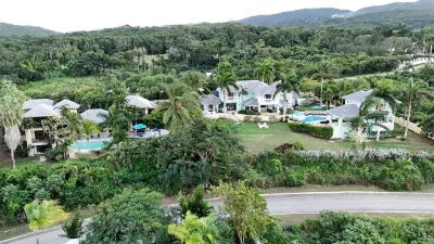 Ultra Hoteles en St.Bran's Burg