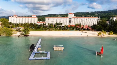 Crowne Plaza RESORT SAIPAN by IHG