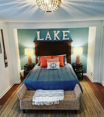 Driftwood Lake House- cozy , quiet cove!