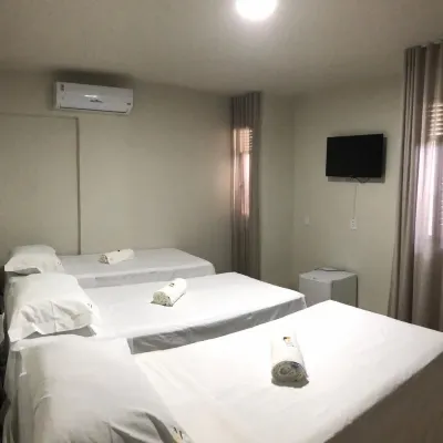 말라이 포우사다 마나이라 쇼핑 주변 호텔