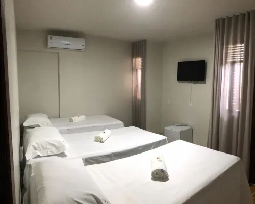 มาลัย ปูซาดา โรงแรมในโจเอาเปสโซอา