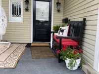 Entire Two story 4 bed/2 full bath. Historical home only steps to Centre college Hotels in Boyle County
