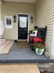Entire Two story 4 bed/2 full bath. Historical home only steps to Centre college