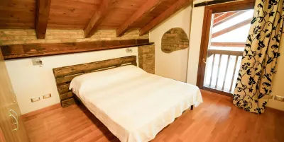 Old manor house Hotels near Parco Senza Nome