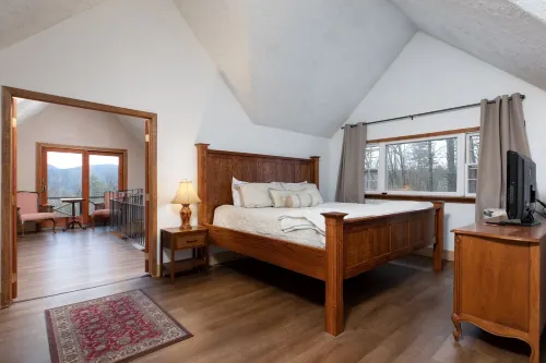 Bolton Landing Mountain House! Hotels in Bolton