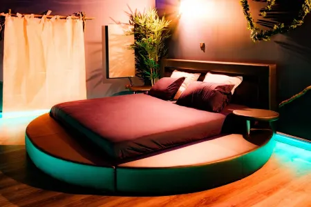 Eden Tropical Love Room