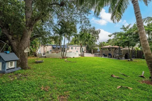 Dania Beach Spectacular Oasis. Close to the Beach, Ft. Airport and Port