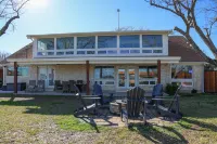 Lakehouse on Eagle Mountain - Family Fun or Pickleball Getaway! NEW full Remodel