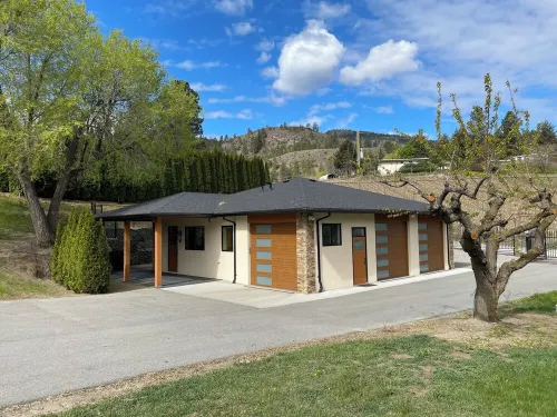 Hazelnut Farm Vacation Cottage