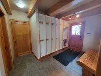 Gunners Lodge - Kicking Horse True Ski in/ Ski Out