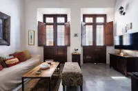 Charming Home Mins To Hospital Pavia & El Morro!