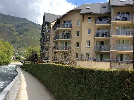 Beautiful apartment with mountain views