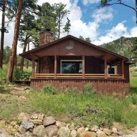 Historic Forested Cabin with Great Mountain Views