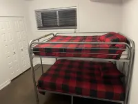 Cottage / Lake House - New - Beautiful views - Clean and comfortable Hotels in Val-des-Monts