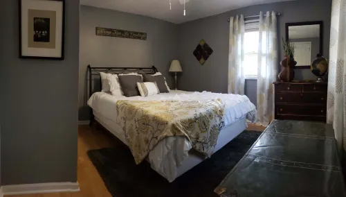 Cozy Cottage Just 5min→Historic Route 66