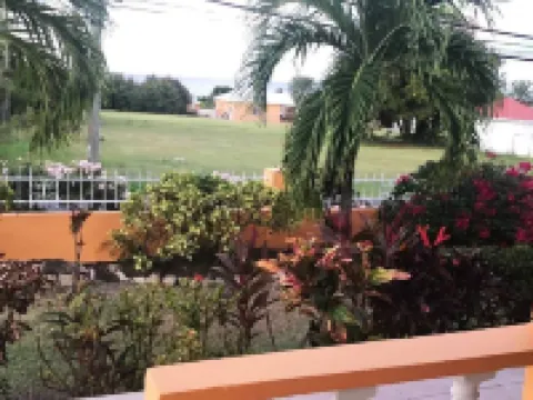 Large family villa with ocean view and gardens Hotels in St. John's