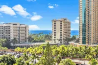 Stunning Waikiki Ocean View Condo / Paradise with Views