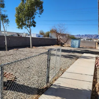 Spacious Ample Parking Across from shops & Fast Food. Multiple Family Friendly Hotels in Fort Mohave