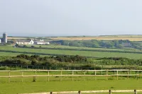 Glenside Cottage with private hot tub Hotels in Solva