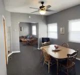 Full House in Downtown Ottawa, Very Short Walk to Downtown and Restaurants!