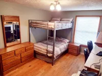 4B Miracle Lodge-Indoor Court-Stay&Play Together-Staycation/Reunions/Events/Ski