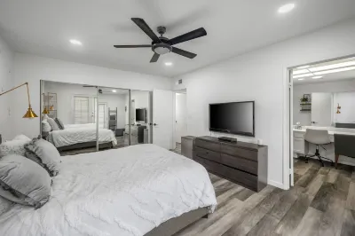 Newly Remodeled Home @ the Omni at Rancho Las Palmas in Rancho Mirage! Hotels near Tolerance Education Center