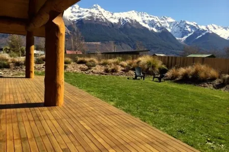 Unique Modern Log Home - Stunning Mountain Views, Designed for Comfort