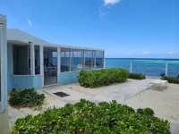 Beautiful Ocean Front Sea Lodge in Cayman Kai