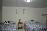 Spacious “ Home,Sweet Home”  3 mins.from the beach .Close to restaurants ,stores