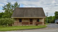 10mins to IU/Close to Lake Lemon/Pet Friendly/ Hotels near St Mark's United Methodist Church