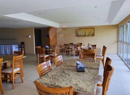 Flat Ground Floor Beira Mar Varandão Marupiara Suites Flat 111 - 12x semjuros Отели рядом с достопримечательностью «Port of Suape»