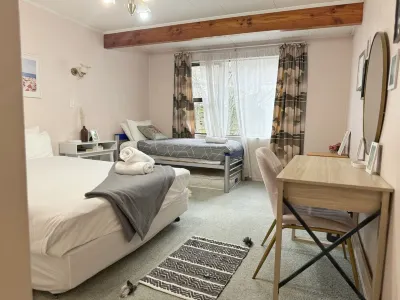 Rare Gem in heart of Central Queenstown next to supermarket and gas station