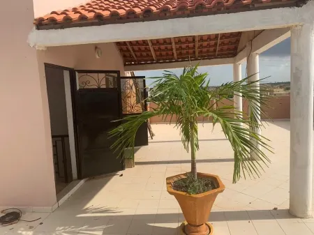 Beautiful Villa Nassima Fully furnished air-conditioned rooms with janitor available