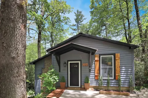 Lake, Golf & Hike at Linville Lodge in  Linville  Land  Harbor  Resort Community