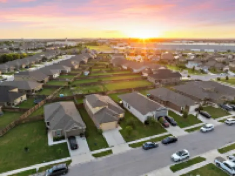 Elegant Home with Cozy Vibes