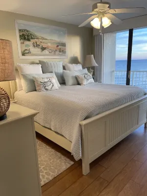 Extreme Makeover-Discount Pricing- 200 Five Star Reviews-Facing the Beach