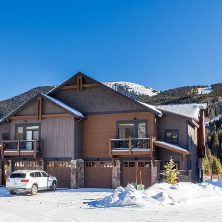 River Run Townhomes by Summit County Mountain Retreats