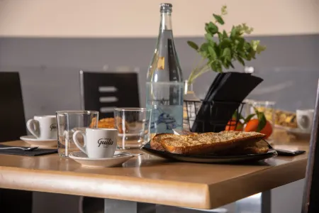 Hotel la Parada Отели в г. Хетафе