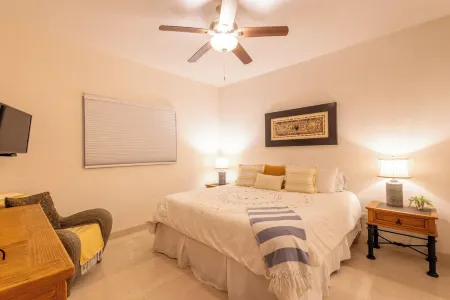 Family Friendly Las Olas Oceanfront Remodeled 2Br Steps to Surf, Sand & Dining!
