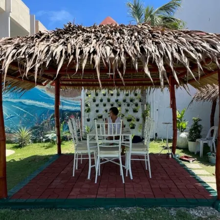 House with private pool and extensive garden