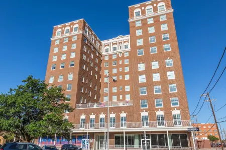 Pioneer Pocket Hotel