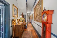 Goodbread House Bed and Breakfast - Homestay