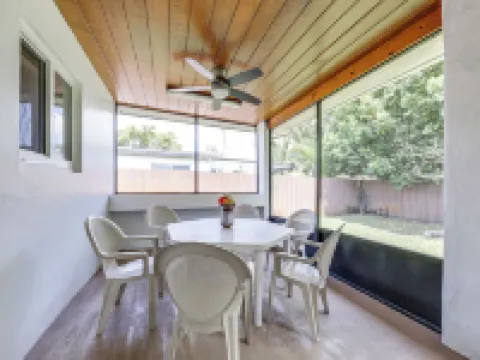 4 Mi to Hard Rock Stadium Miramar Home with BBQ! Hotels in Miramar