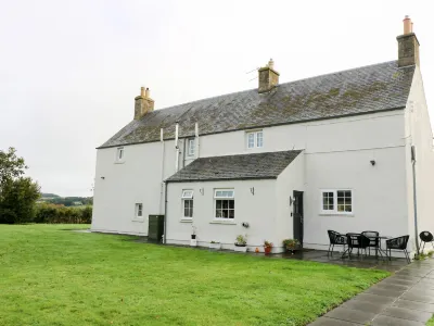 Todlaw Farm House Hotels near Jedburgh Castle Jail & Museum
